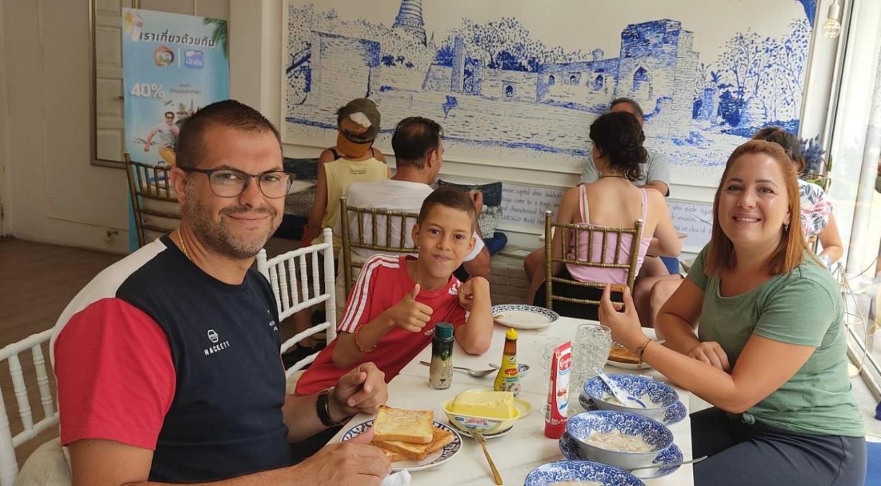 Zleepinezz Hostel Phranakhonszi Ajutthaja Kültér fotó